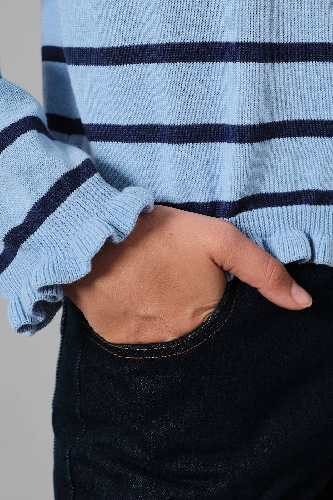 TWO-TONE STRIPED ROUND NECK CARDIGAN WITH RUFFLE DETAIL